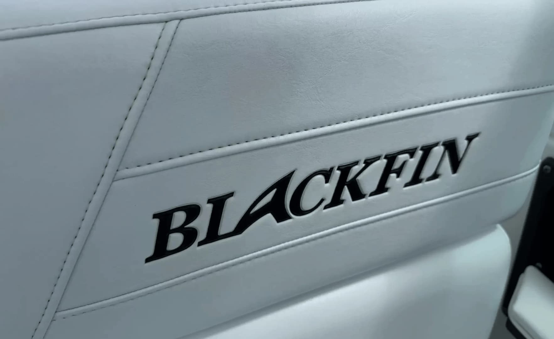 2020 Blackfin 272DC