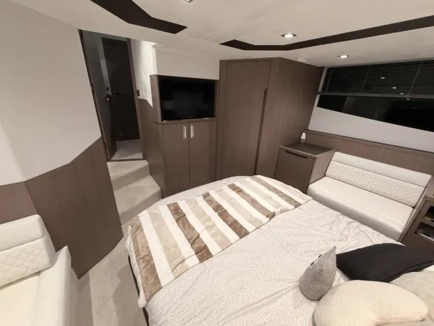 2023 Galeon 500 FLY