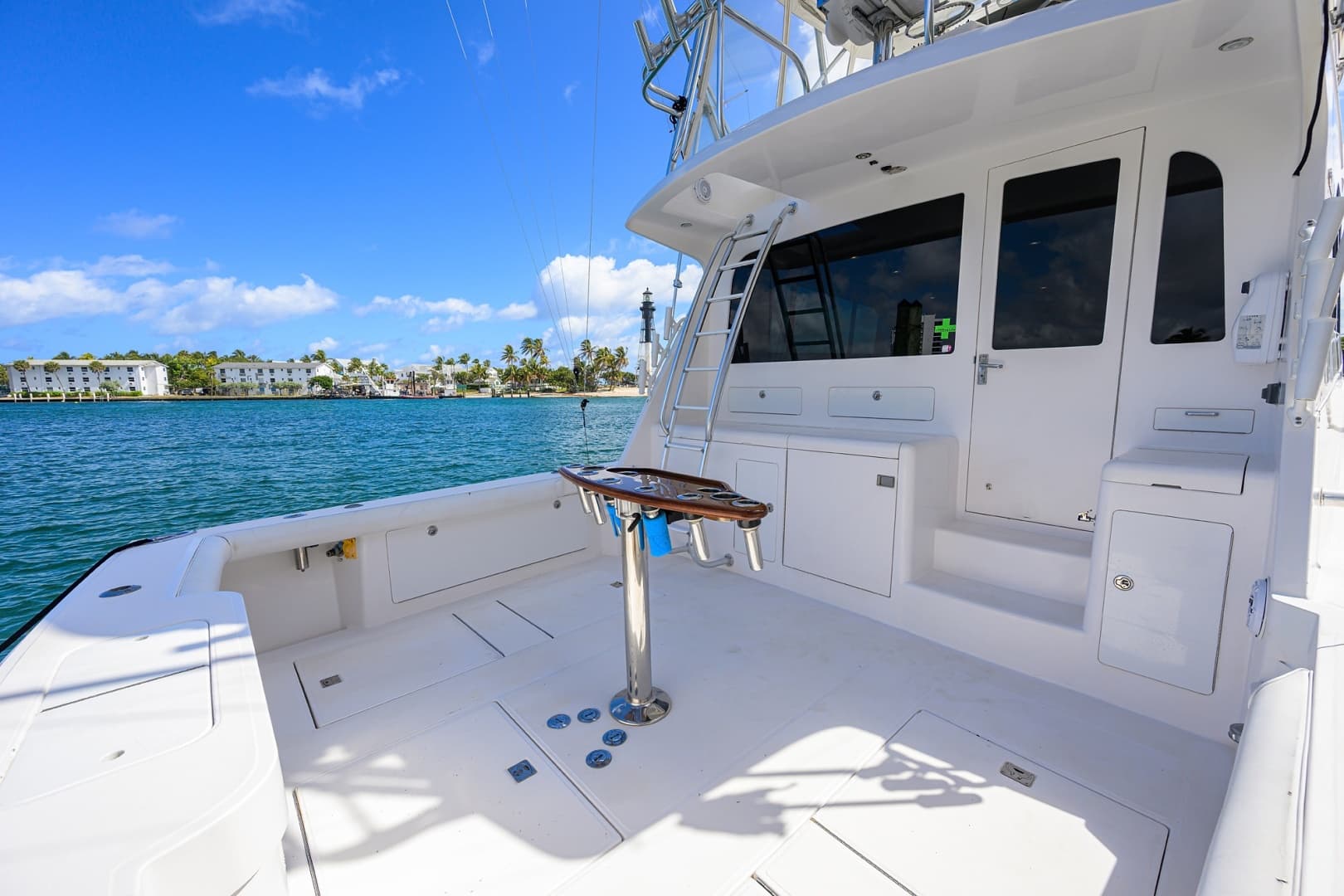 Cabo 48 - Bad Boyz - Cockpit