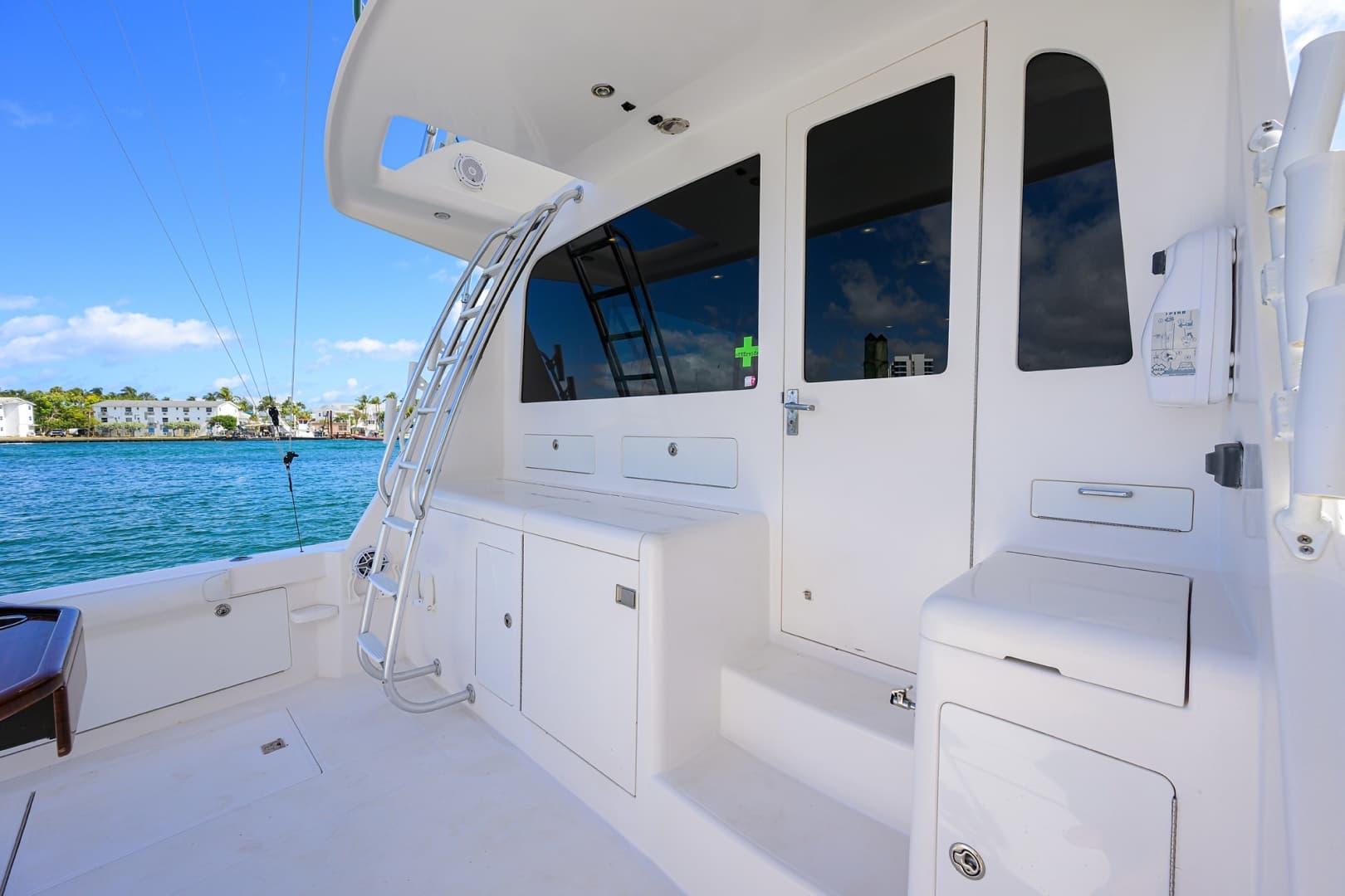 Cabo 48 - Bad Boyz - Cockpit