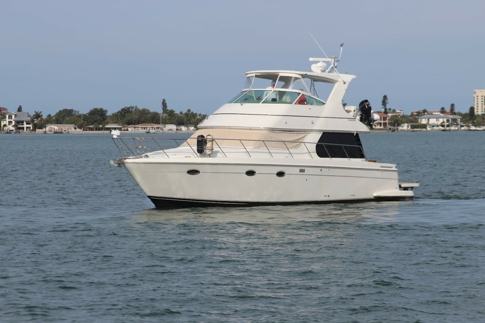 2005 Carver 46 Voyager