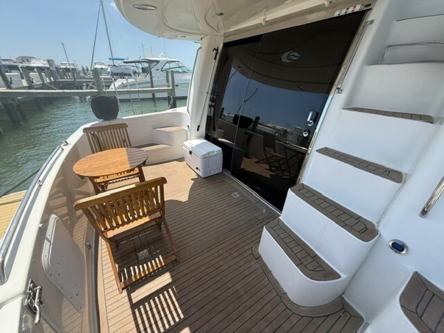 2005 Carver 46 Voyager