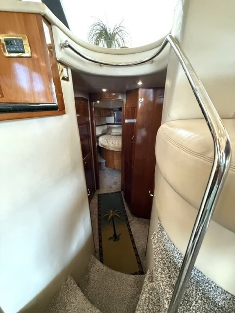 2005 Carver 46 Voyager