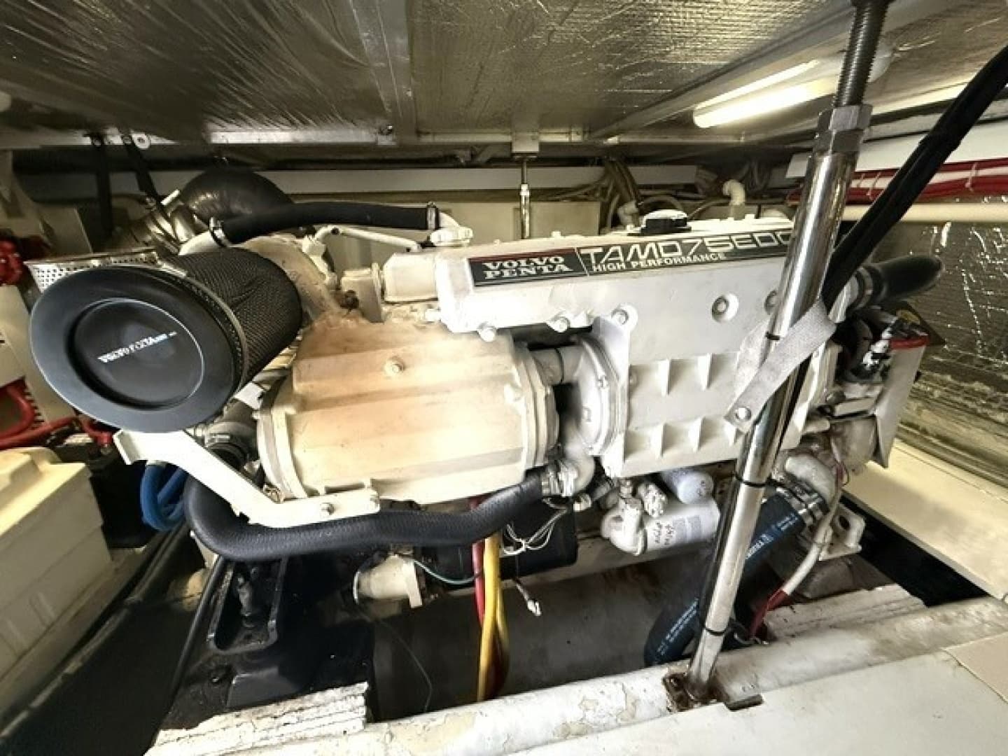 2005 Carver 46 Voyager