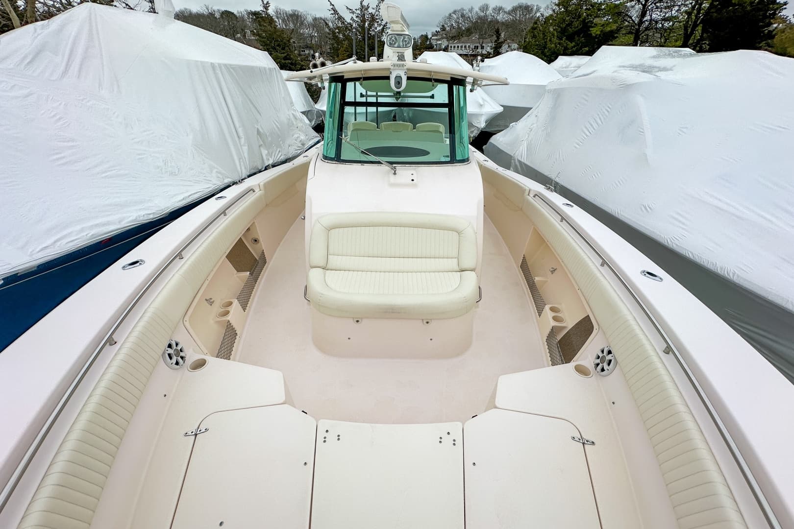 2011 Grady-White 