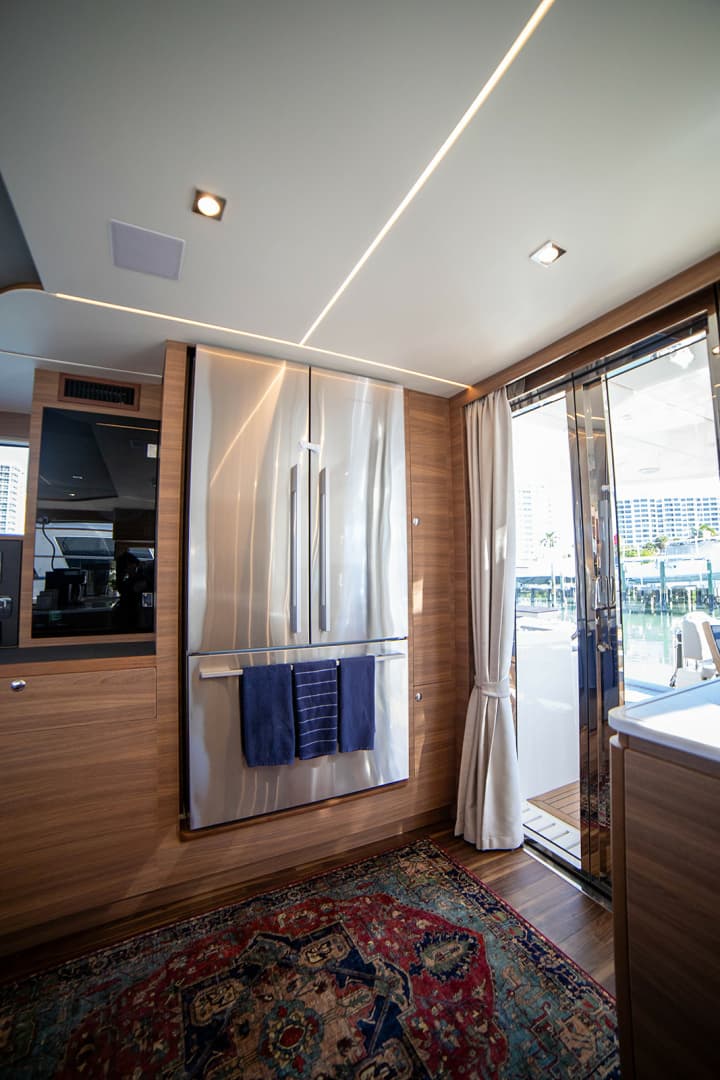 2024 Aquila 54 Yacht