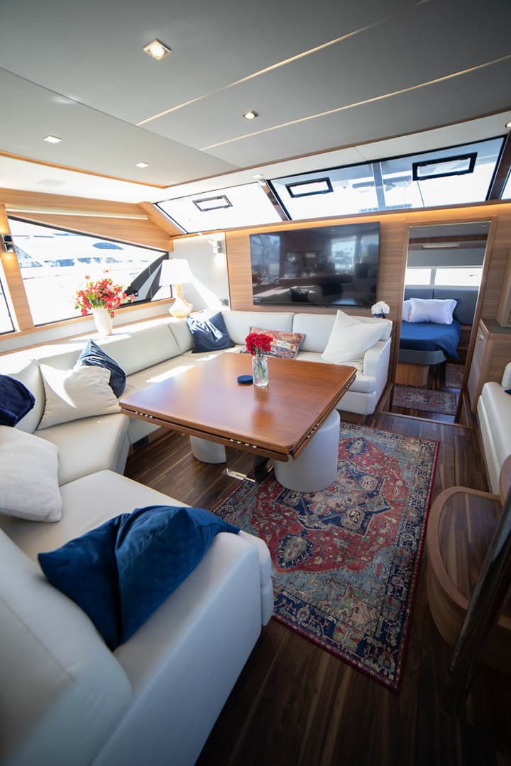 2024 Aquila 54 Yacht