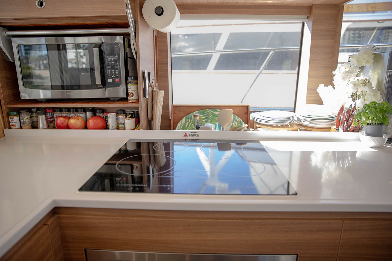 2024 Aquila 54 Yacht