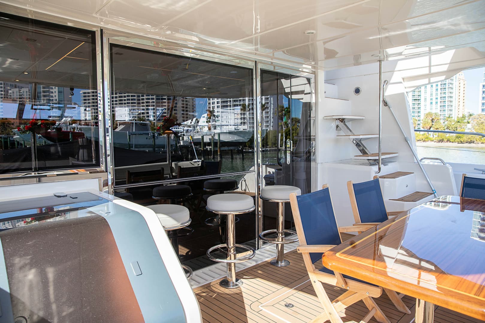 2024 Aquila 54 Yacht