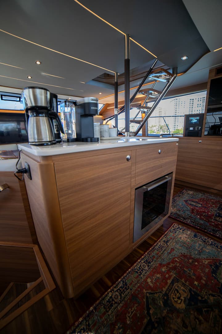 2024 Aquila 54 Yacht