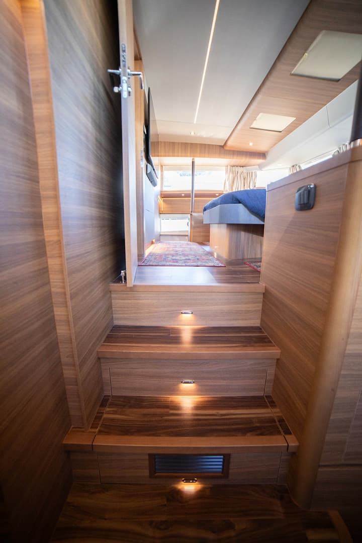 2024 Aquila 54 Yacht