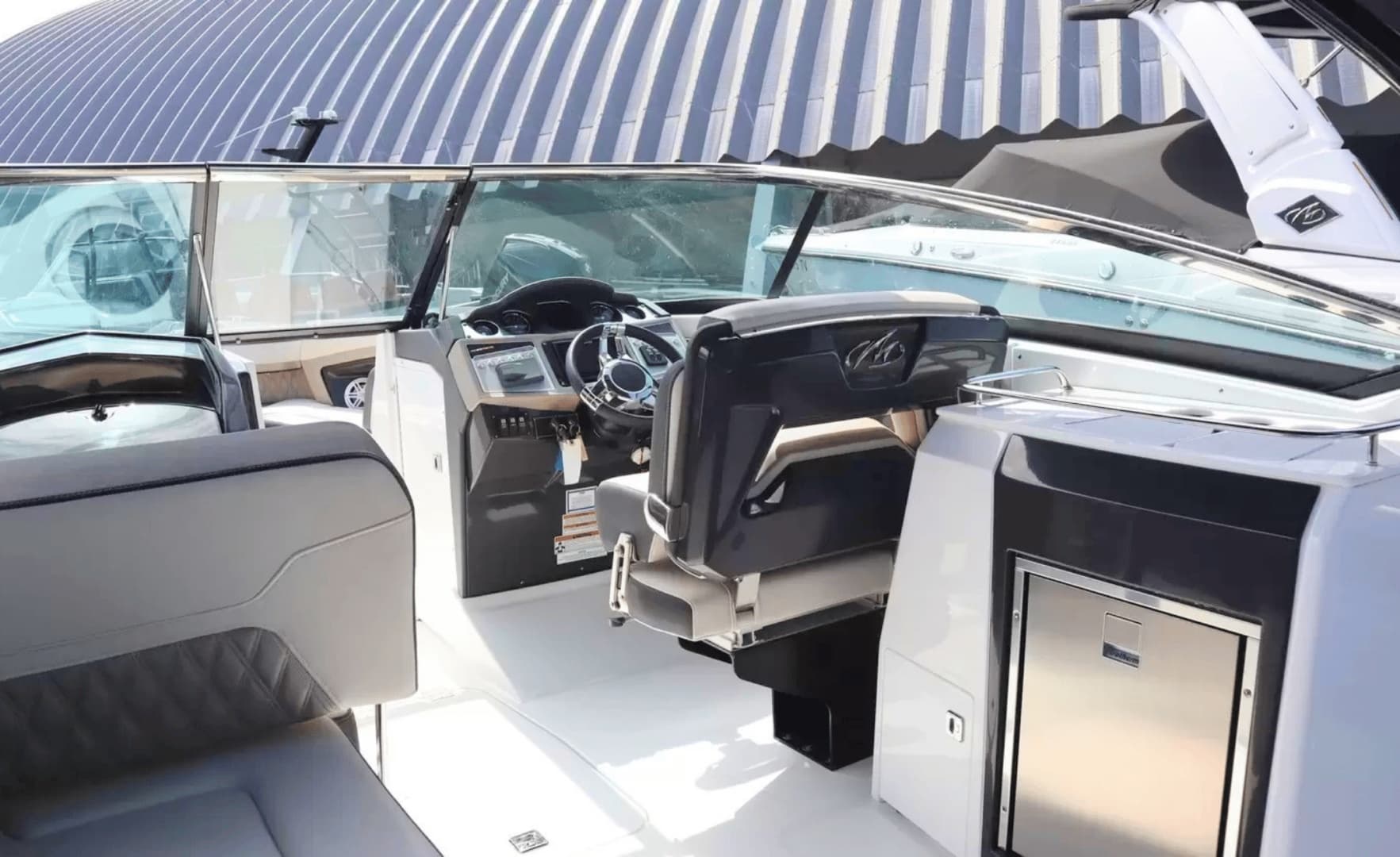 2024 Monterey 305SS