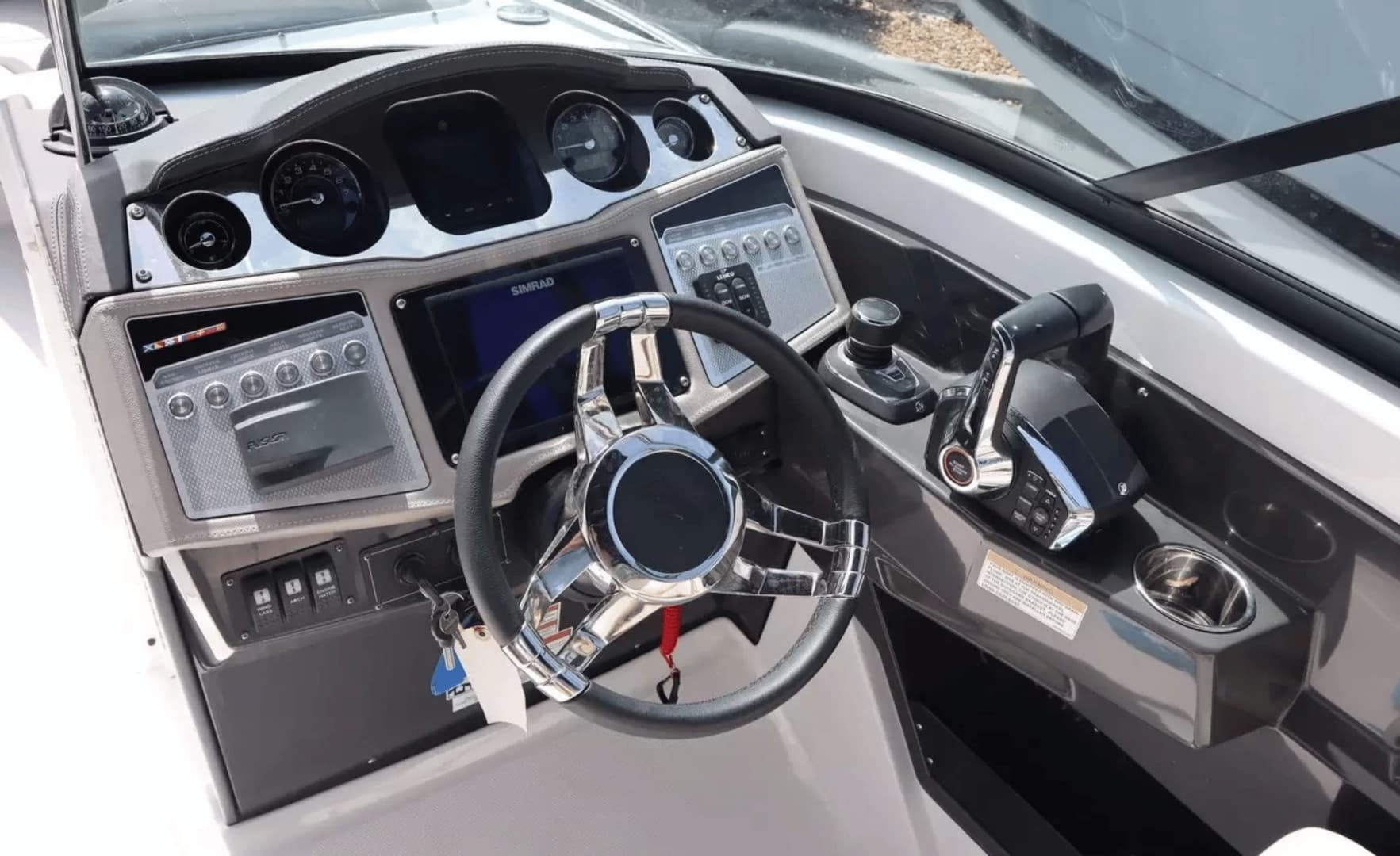 2024 Monterey 305SS