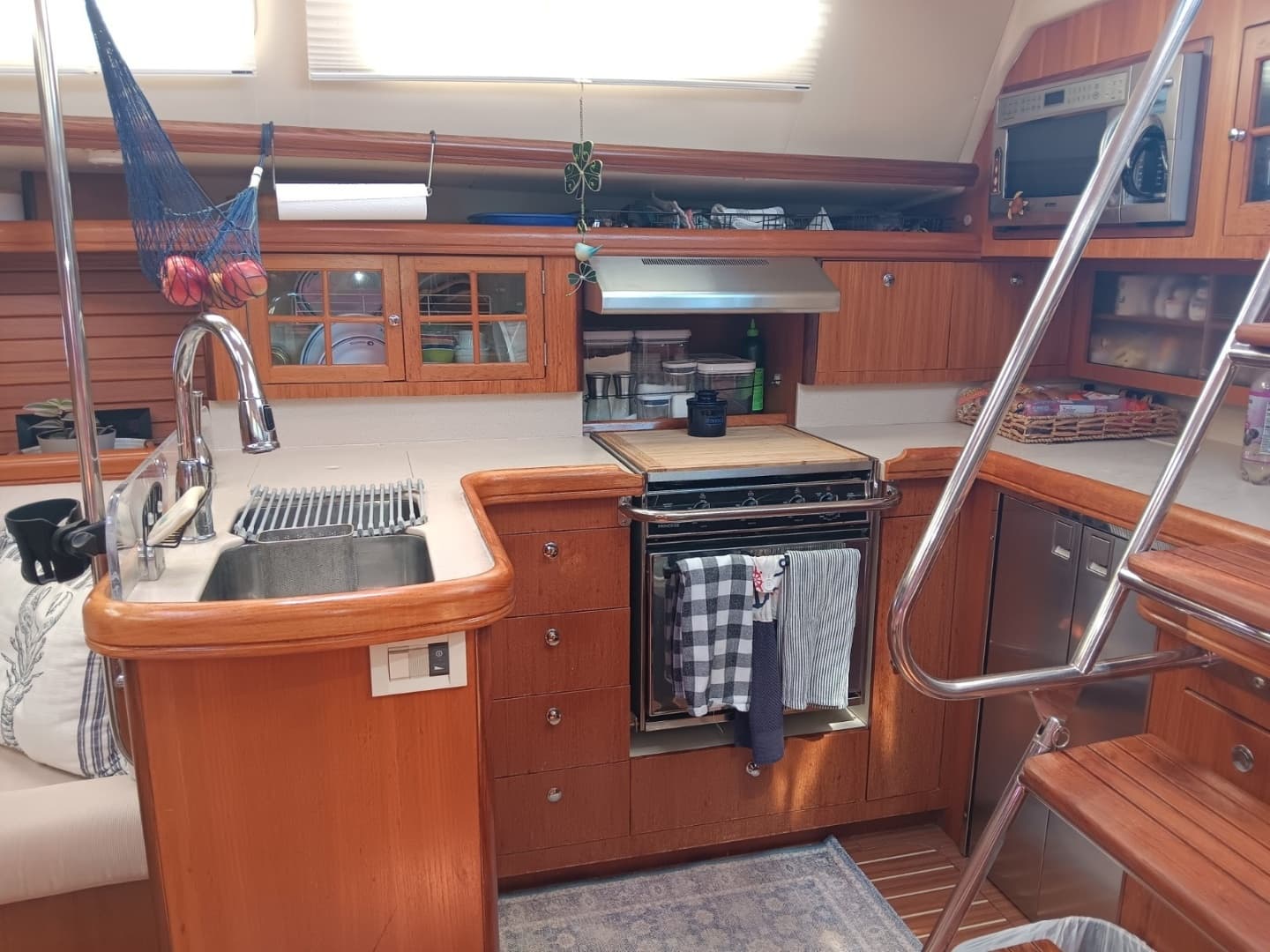 2007 Hunter Center Cockpit