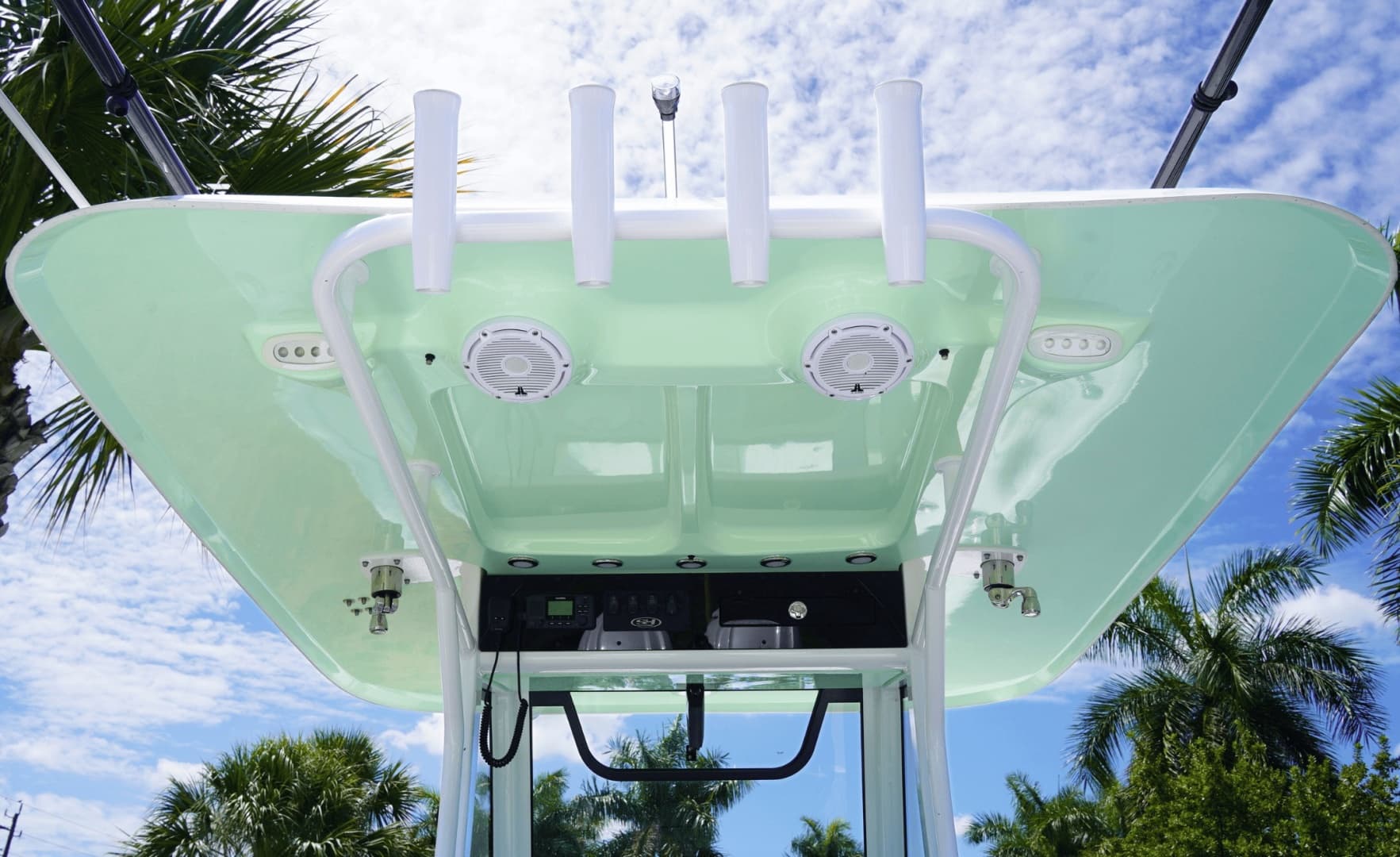 2025 Sea Hunt Ultra 305SE