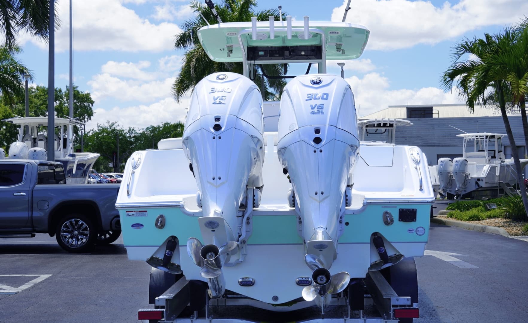 2025 Sea Hunt Ultra 305SE