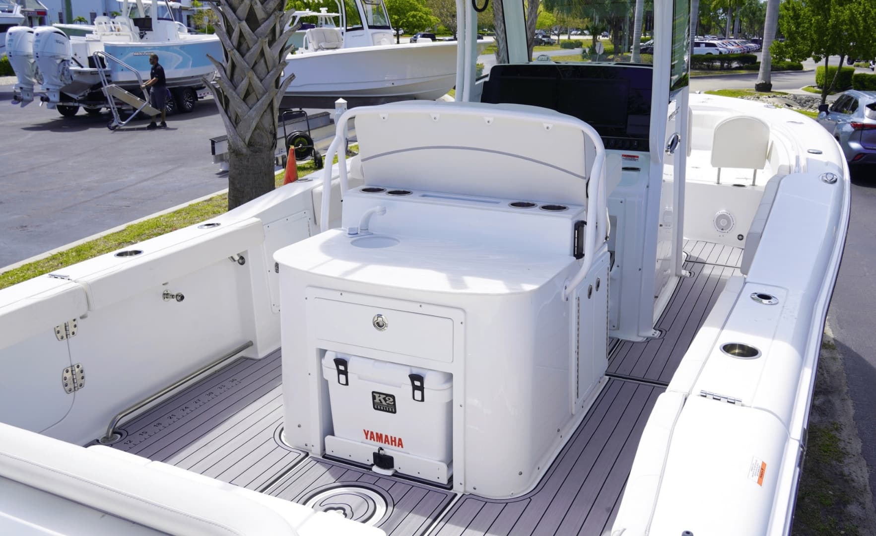 2025 Sea Hunt Ultra 305SE