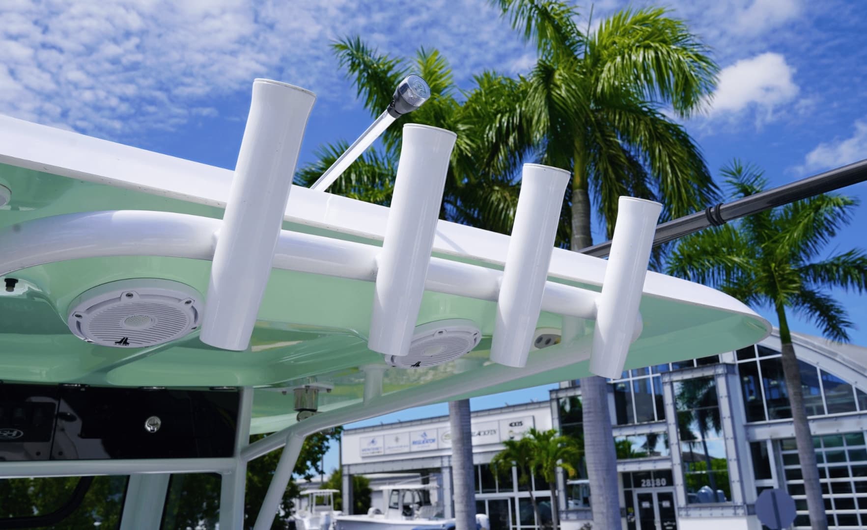 2025 Sea Hunt Ultra 305SE