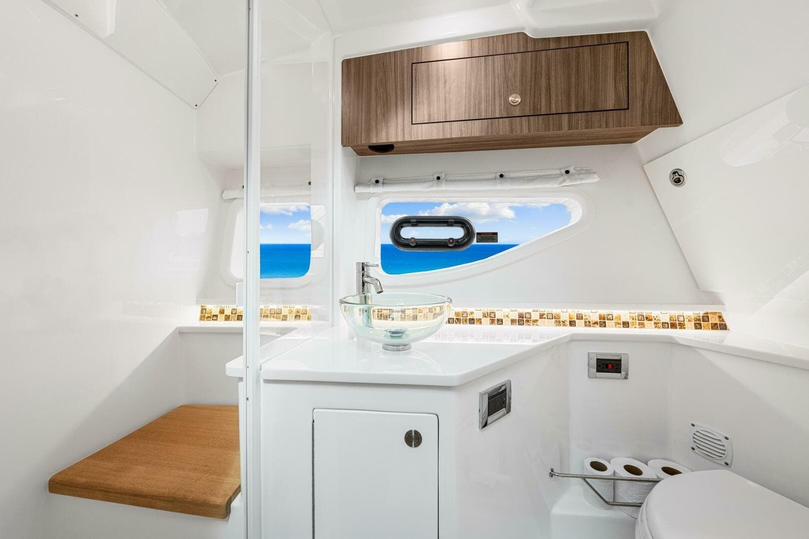 2022 Sea Ray 370 OB 
