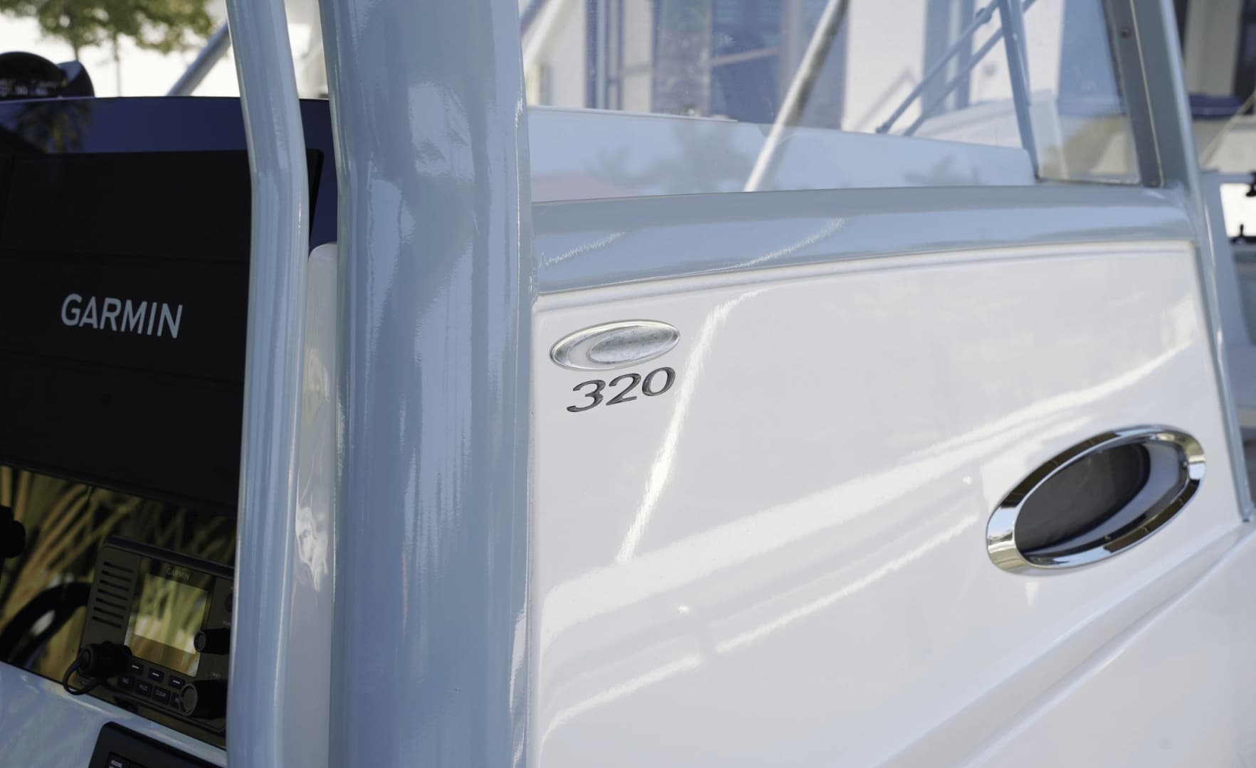 2023 Cobia 320CC