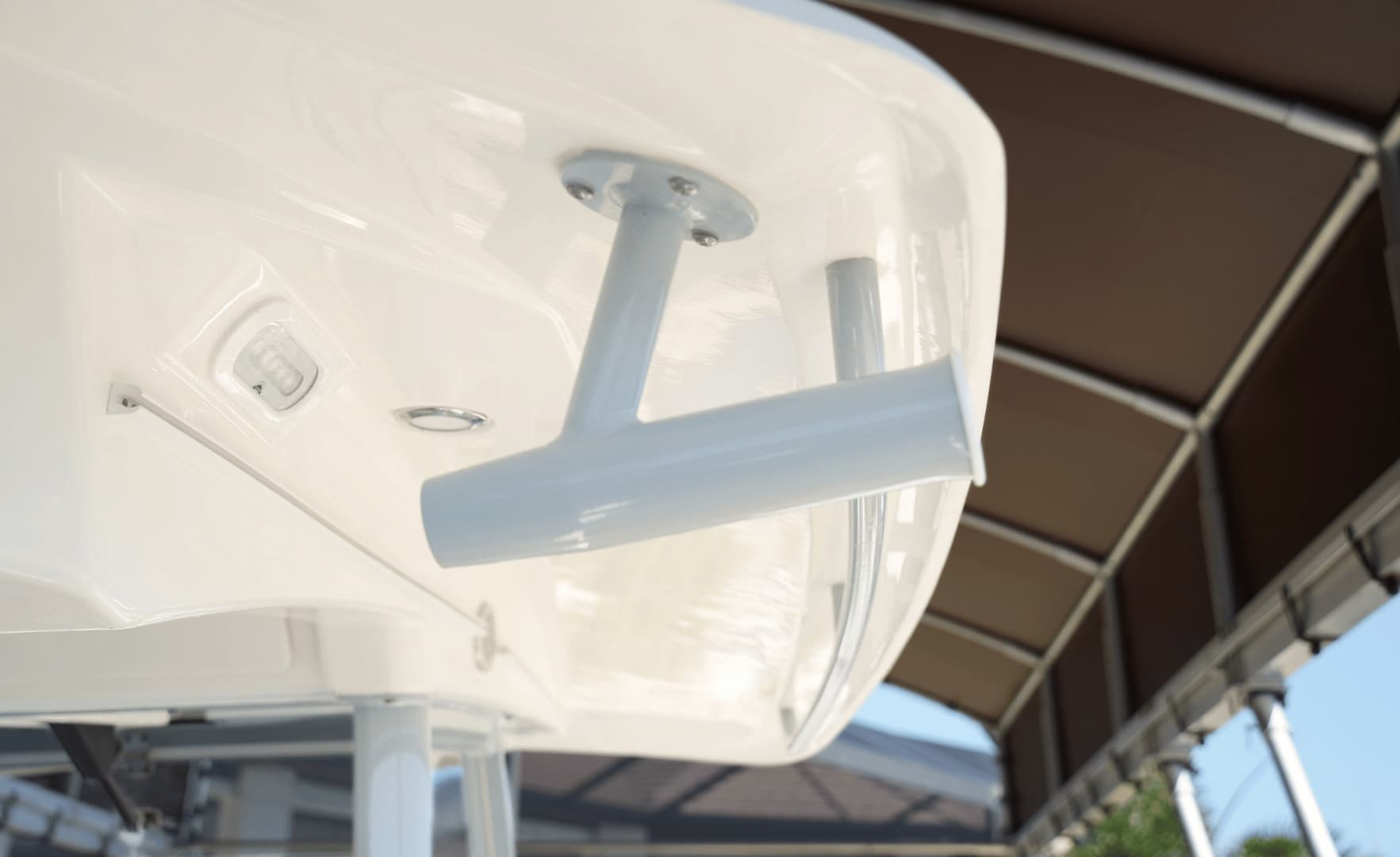2023 Cobia 320CC