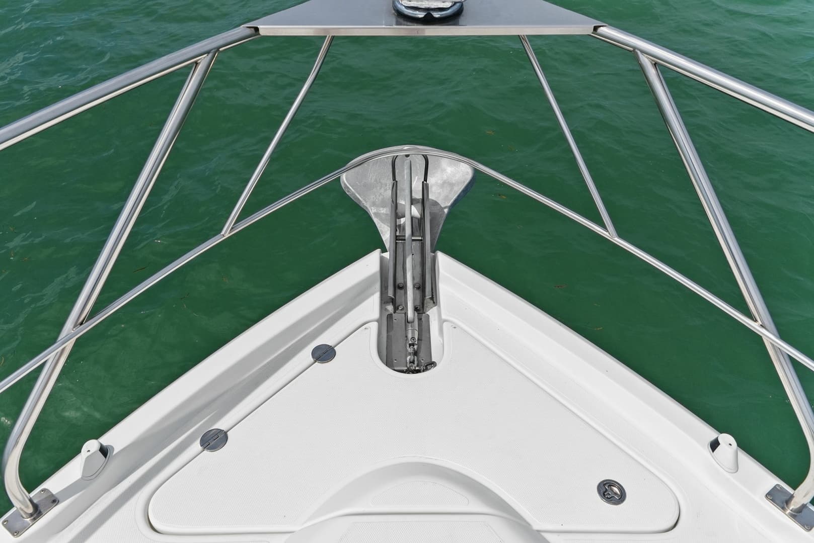 2014 Cruisers Yachts 48 Cantius