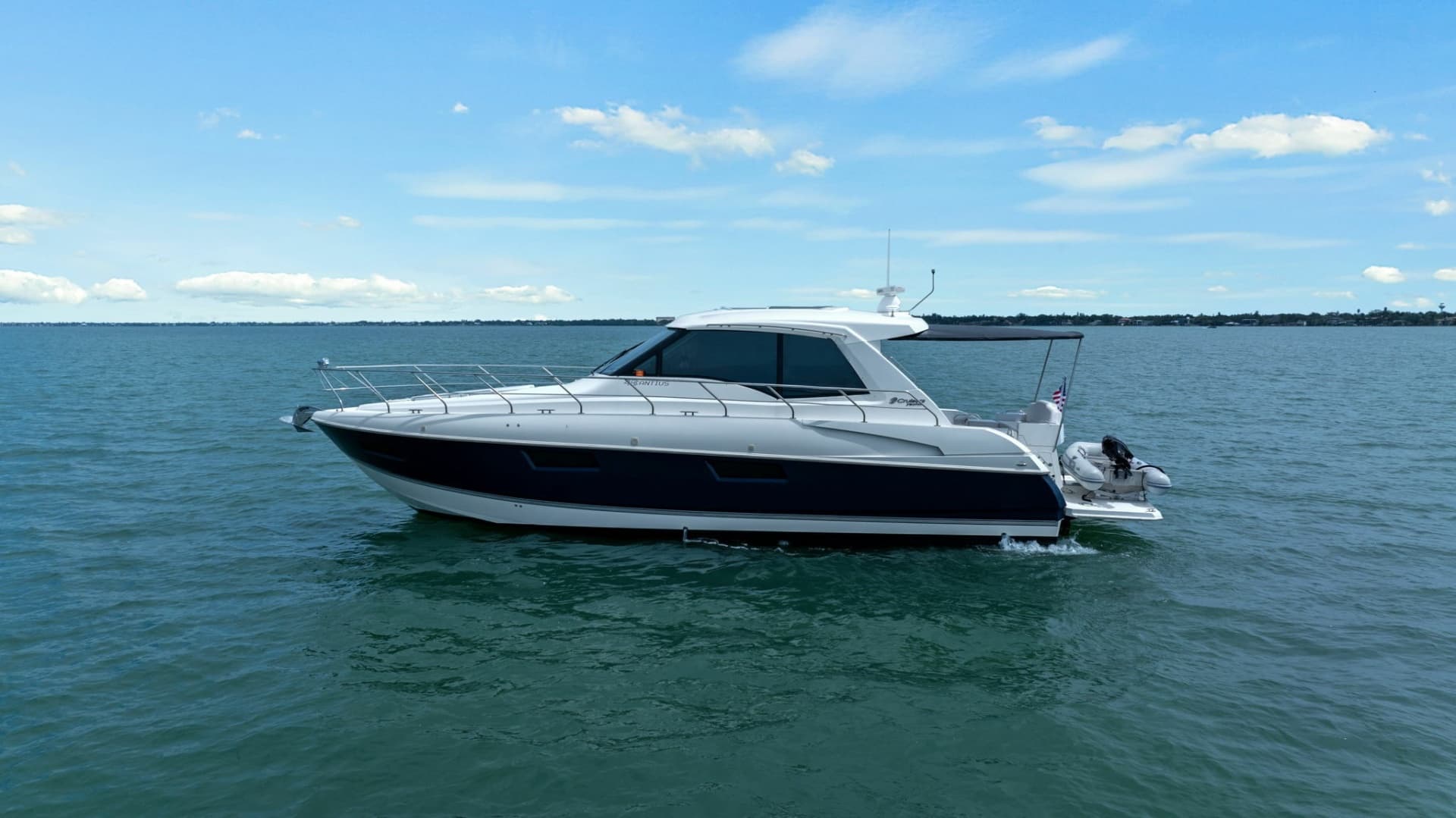 2014 Cruisers Yachts 48 Cantius