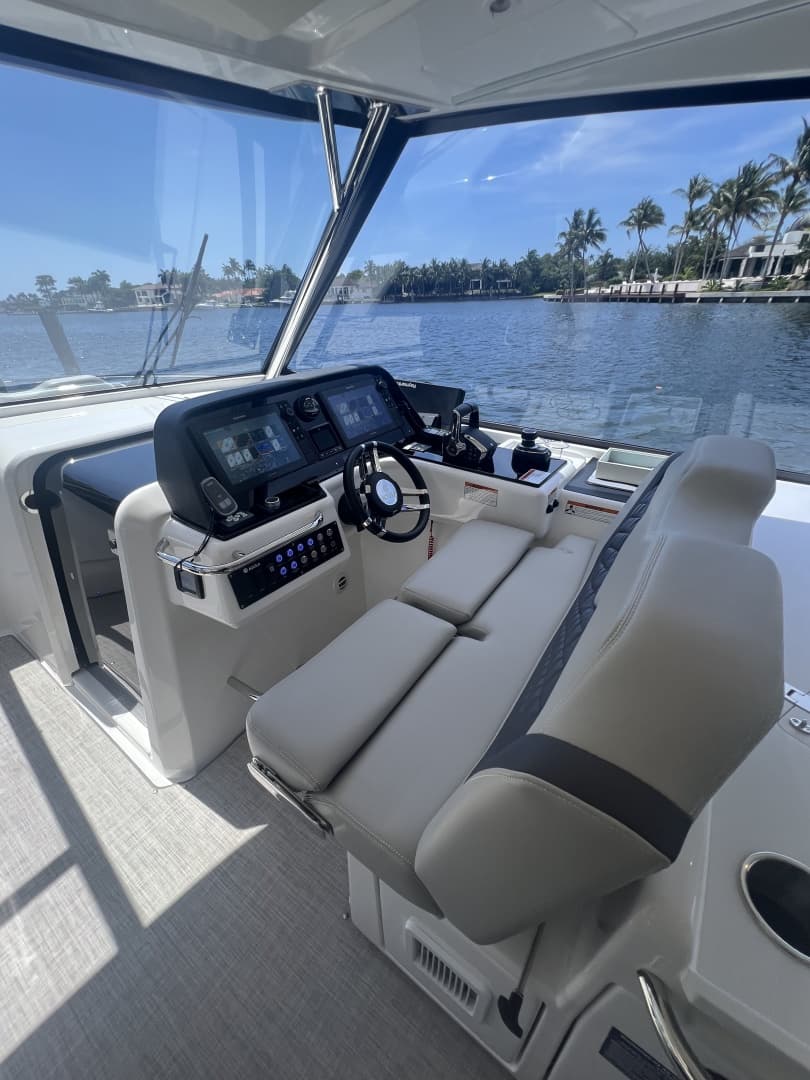 2025 Aquila 36 Sport