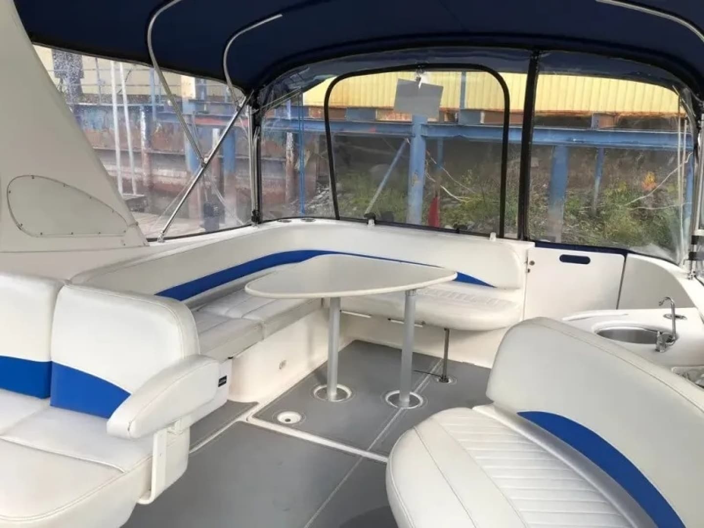 2006 Bayliner 325