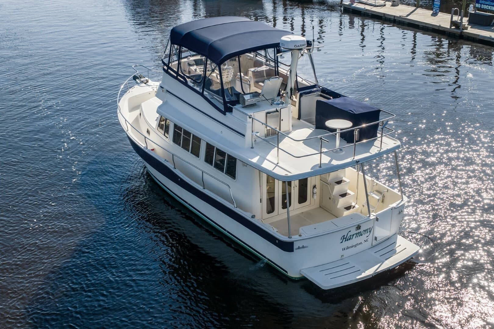 2009 Mainship Expedition 40