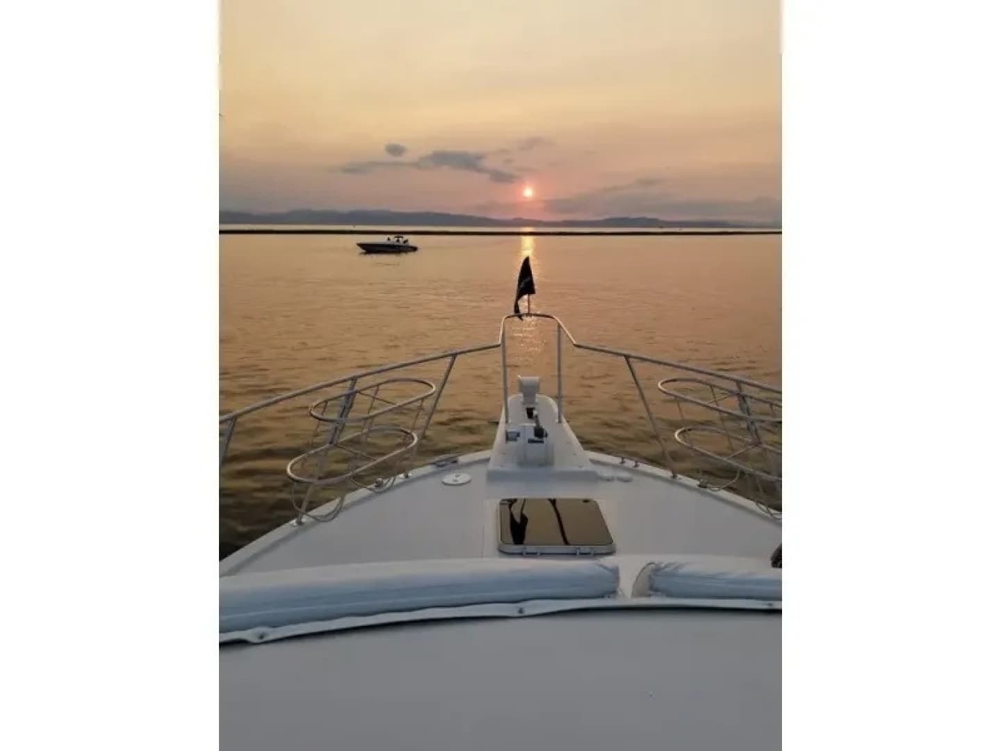 1989 Chris-Craft Catalina 381