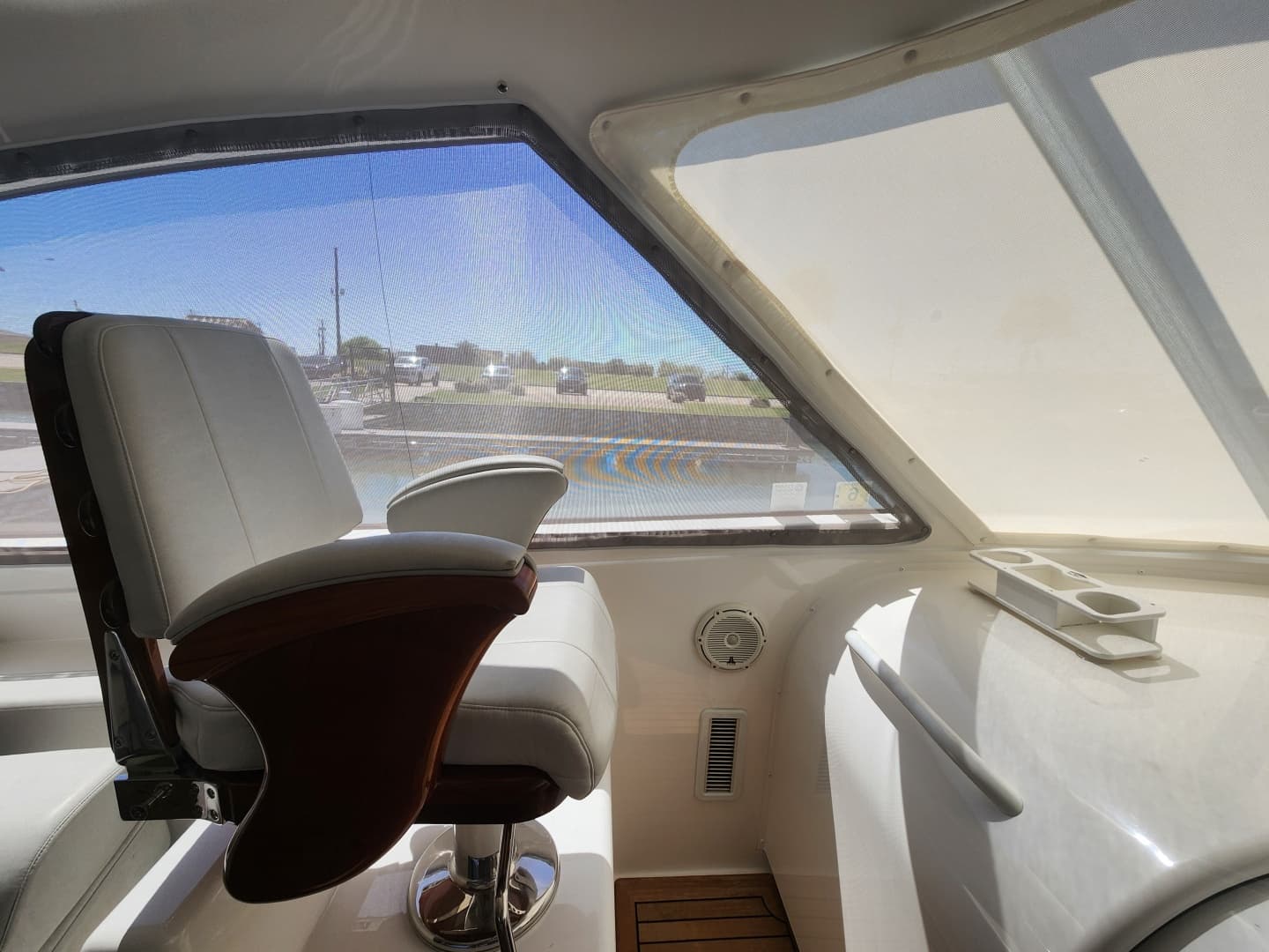 2018 Viking 48 Sport Tower