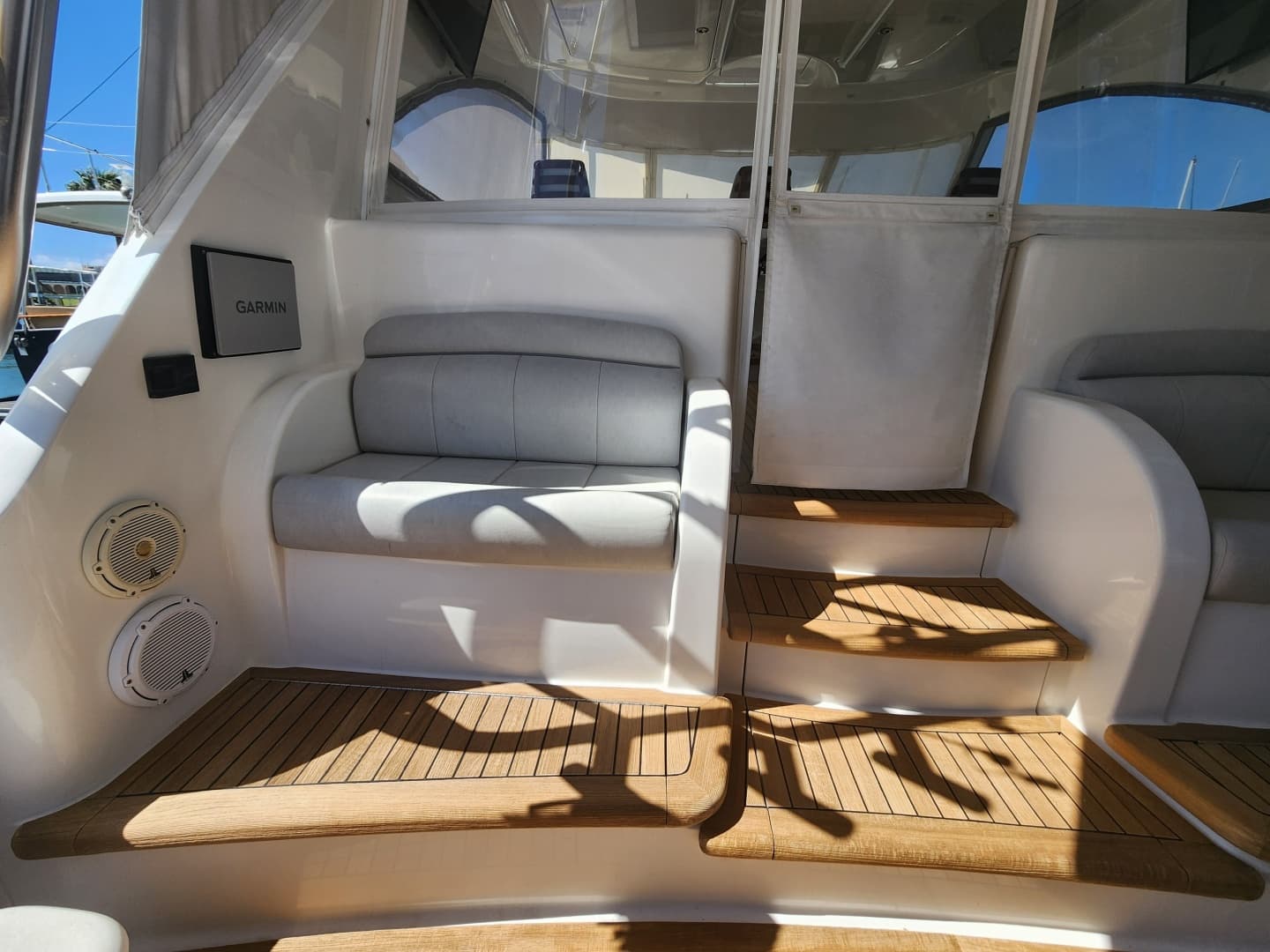 2018 Viking 48 Sport Tower