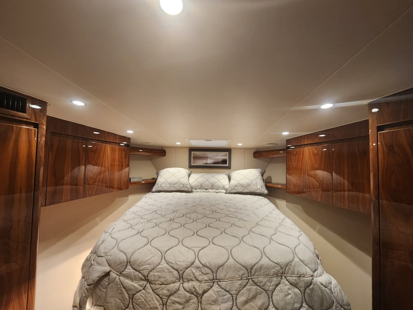 2018 Viking 48 Sport Tower