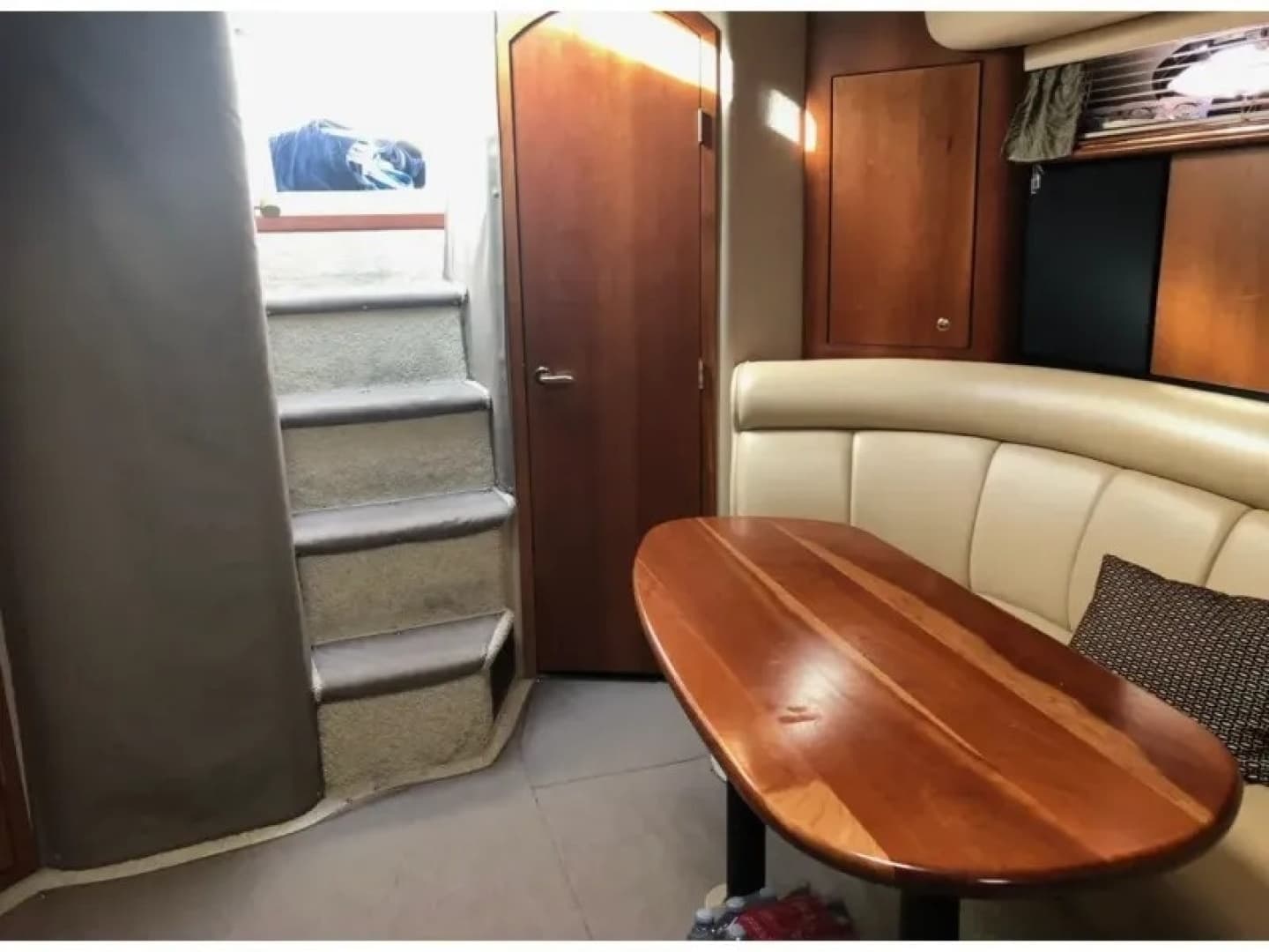 2002 Cruisers 3870