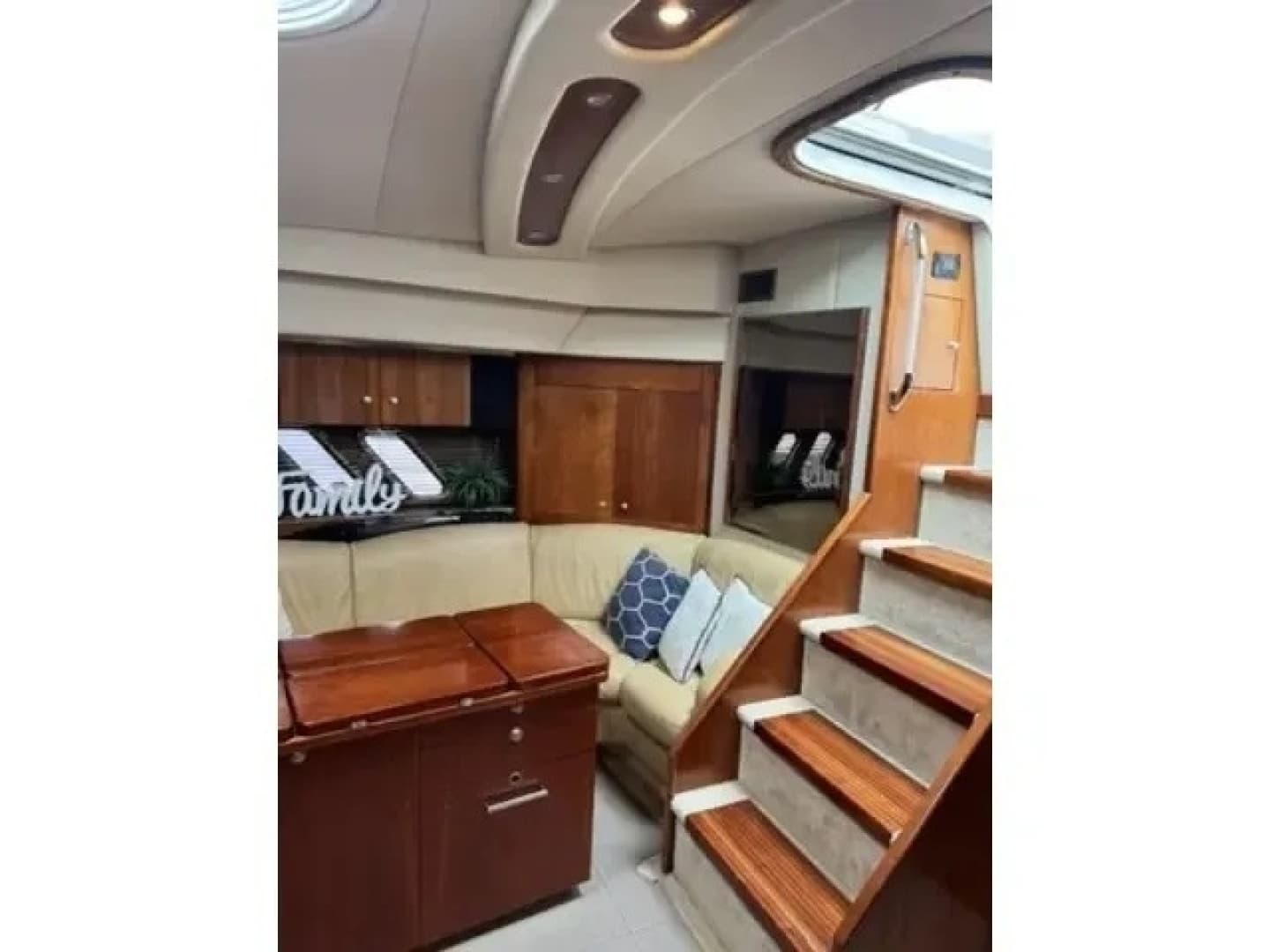 2008 Cruisers 460 Express