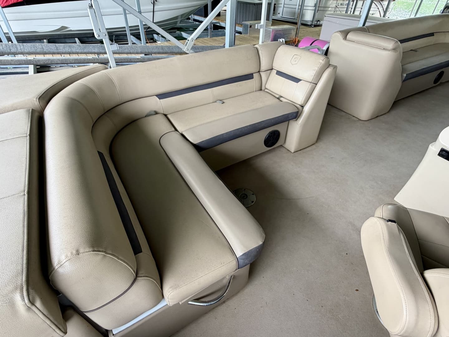 2019 Sweetwater 2386 Cruise Pontoon