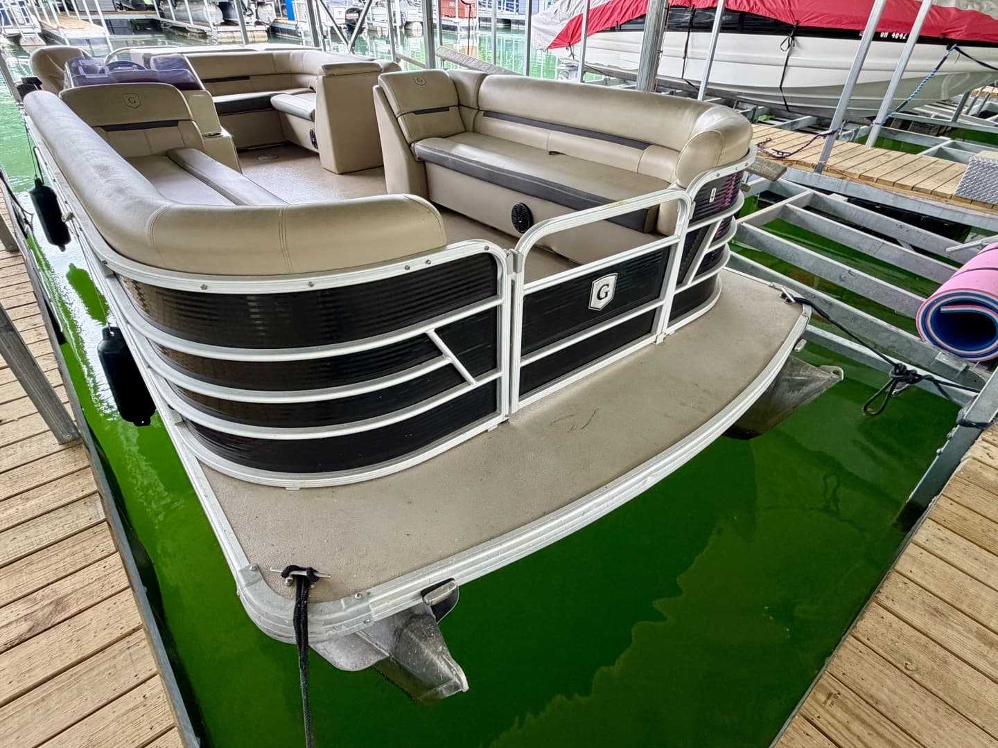 2019 Sweetwater 2386 Cruise Pontoon