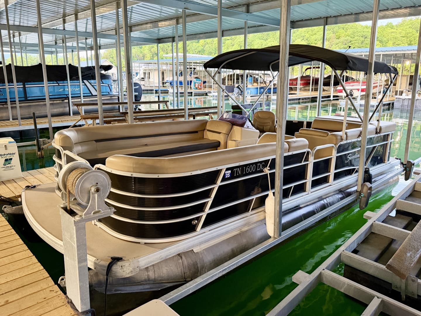 2019 Sweetwater 2386 Cruise Pontoon