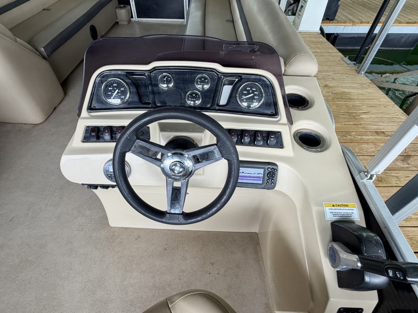 2019 Sweetwater 2386 Cruise Pontoon
