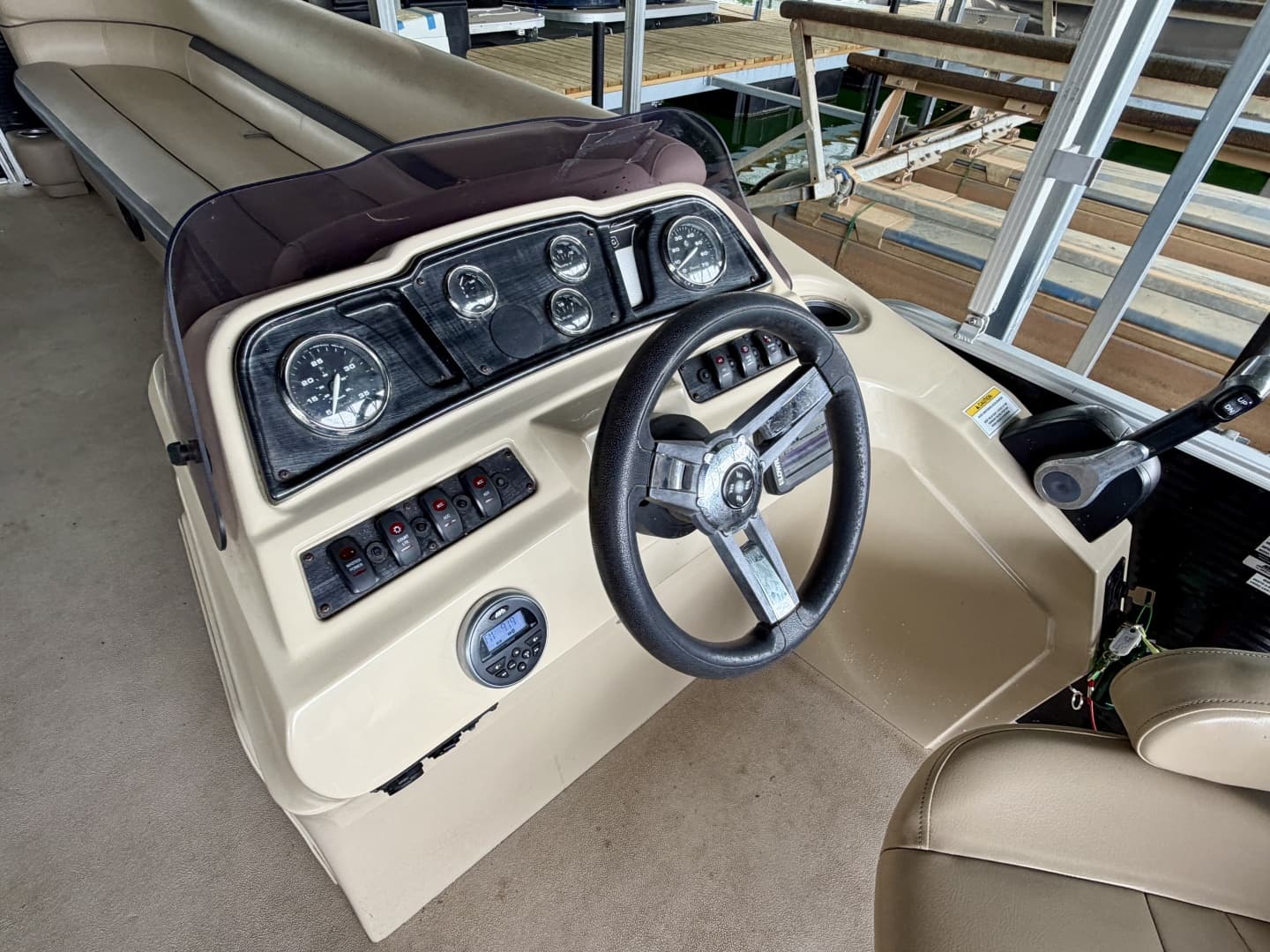 2019 Sweetwater 2386 Cruise Pontoon