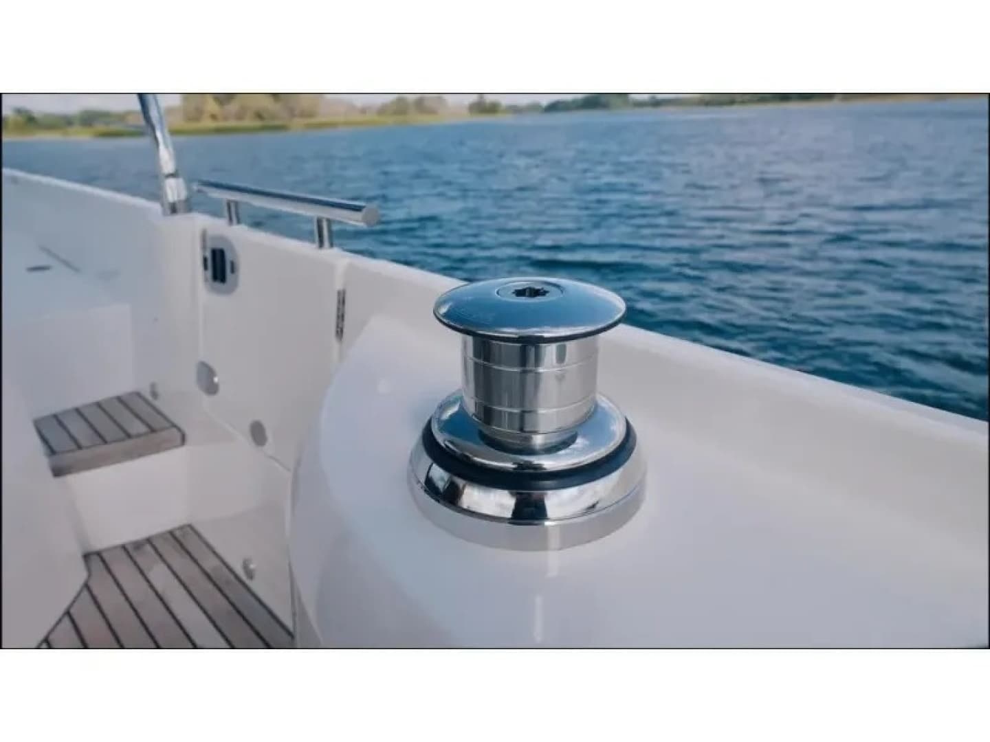 2018 Present Yachts 520S
