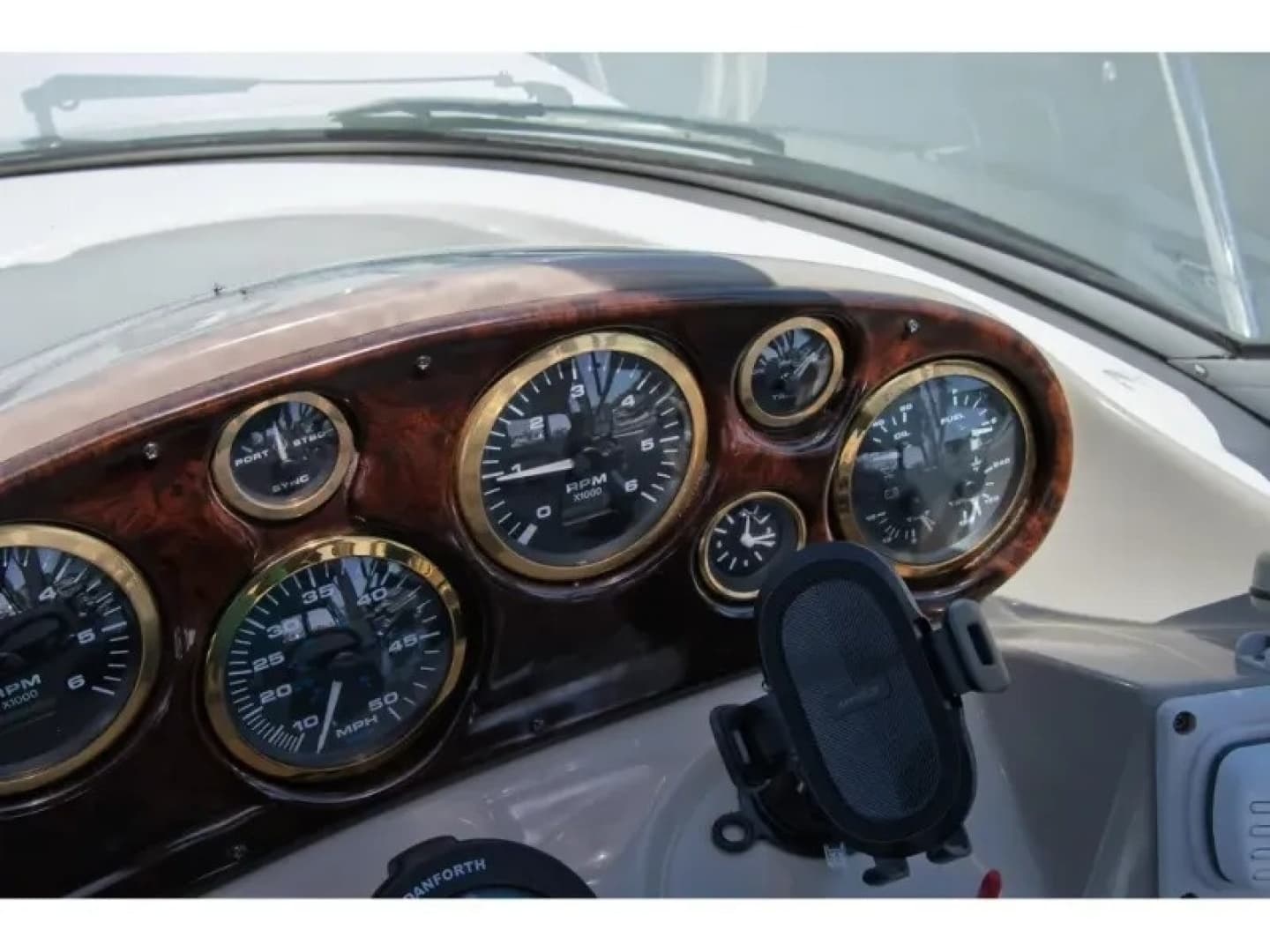 2003 Rinker Fieste Vee 342