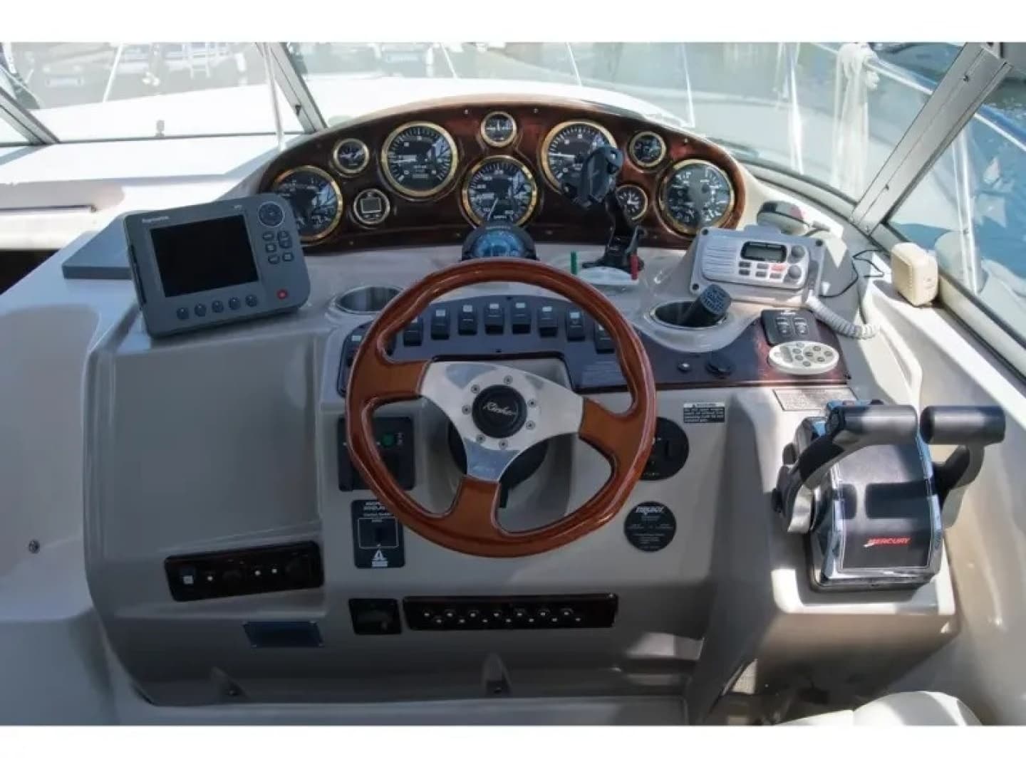2003 Rinker Fieste Vee 342