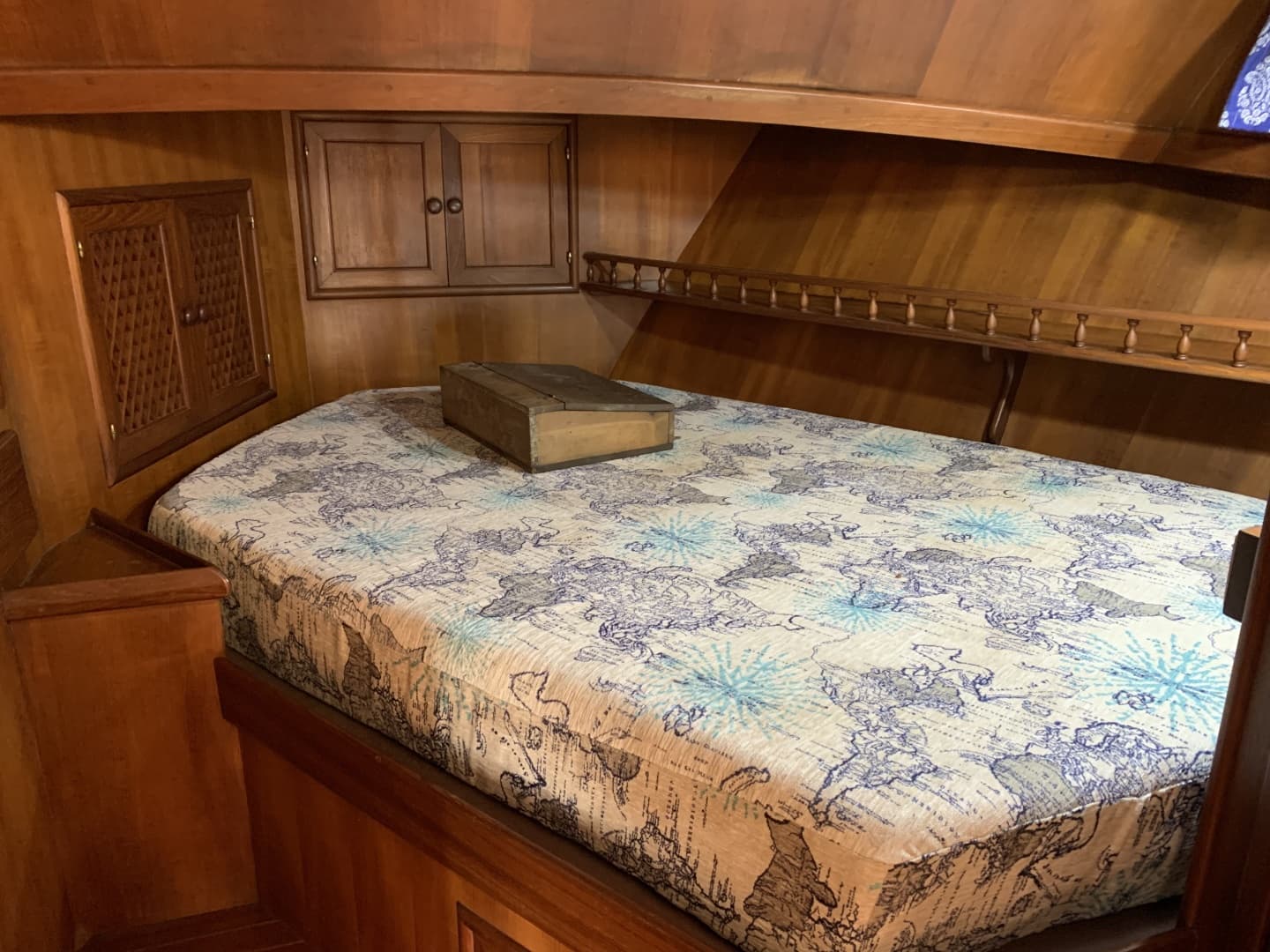 1986 Marine Trader La Belle
