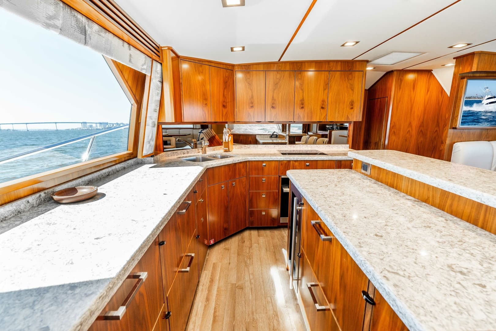 2018 Viking 72 Convertible