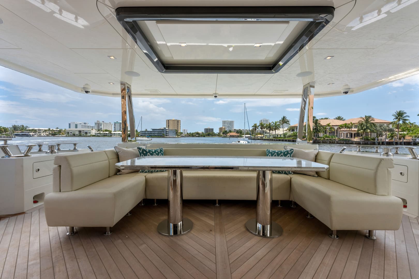 2023 Ocean Alexander 27R
