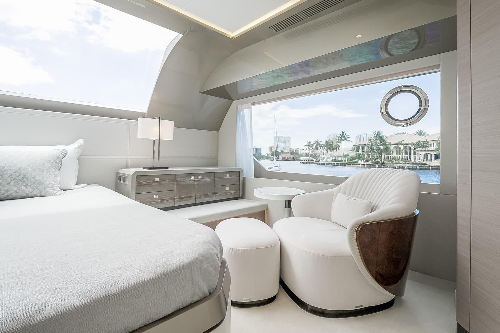 2023 Ocean Alexander 27R