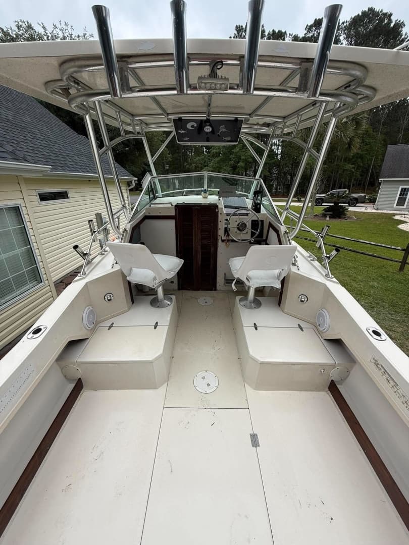 1981 Grady-White 220 Bimini