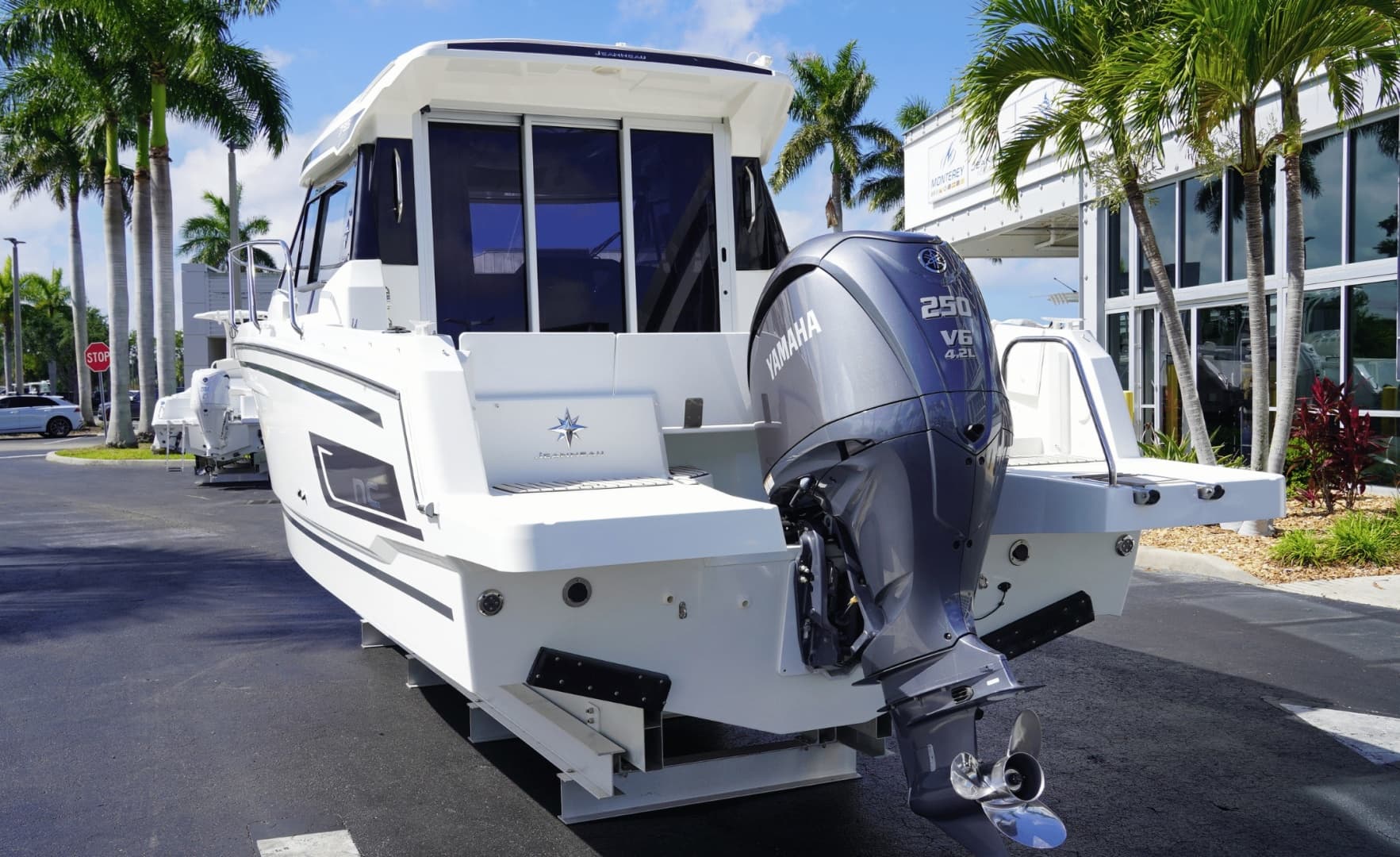 2023 Jeanneau NC 795 S2
